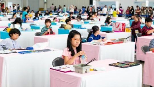 대한항공 ‘내가 그린 예쁜 비행기’ 현장 사진 4